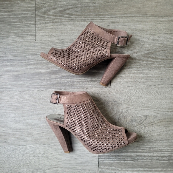 Jennifer Lopez Sasha Studded Booties - Picture 3 of 10